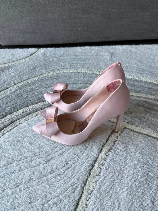 Ted Baker heels - Picture 2 of 3